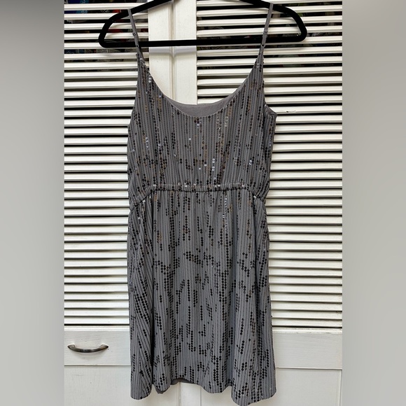 Kismet Tunic With Sequins Size XS - Picture 3 of 10